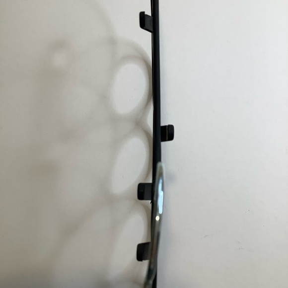 2/$30 SCARF ORGANIZER Black Silicone Multi-Loop Scarf & Jewellery Hanger - Picture 5 of 7